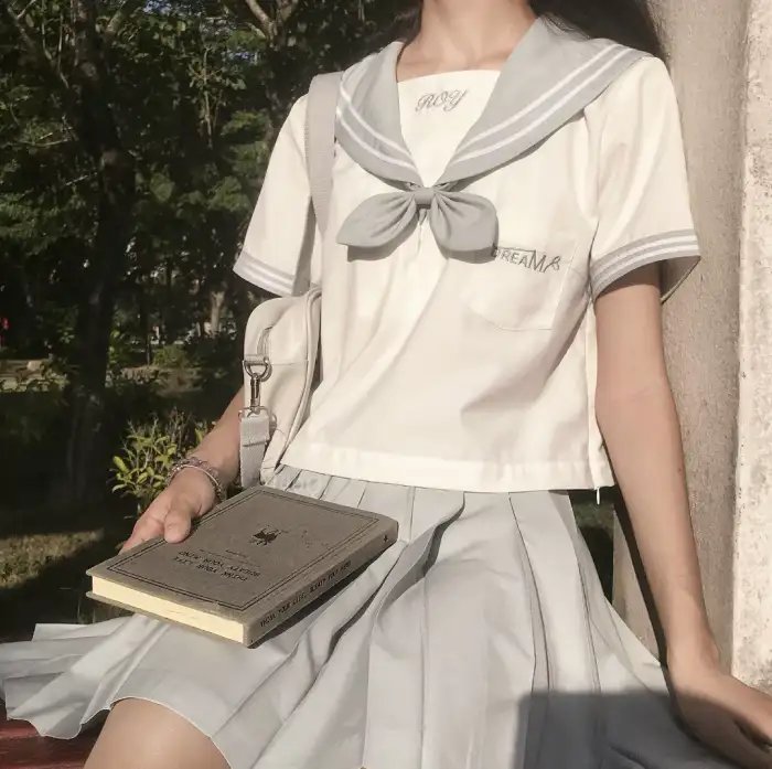 尬情少女 高清在线观看封面